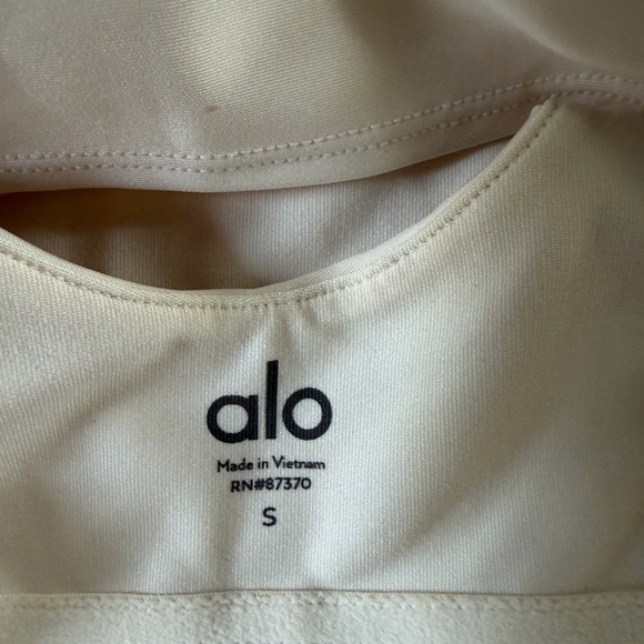 ALO Yoga Women's White Tank Top - Picture 3 of 4